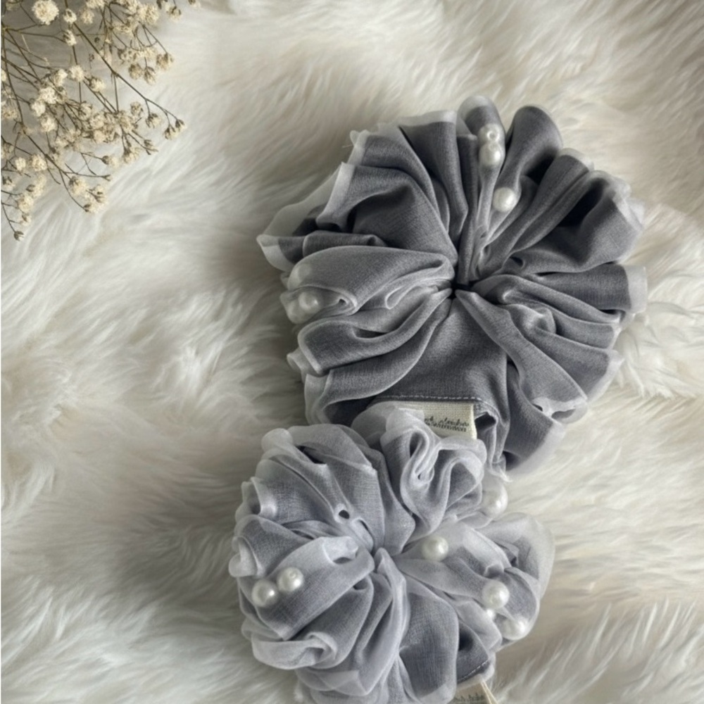 Chic Gray Hair Scrunchie with Pearls pack of 2